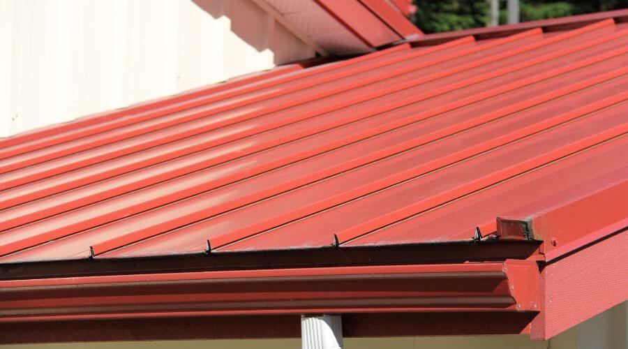 Professional gutter cleaning in Nevada, MO